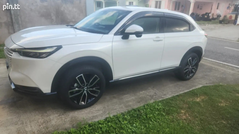 honda-vezel-2024-roro-big-1